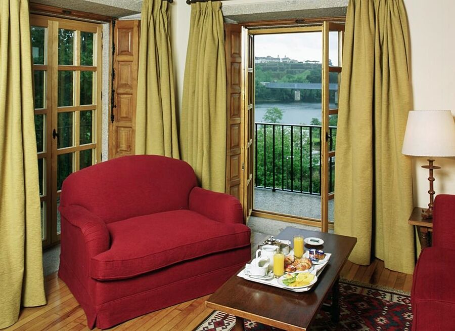 Parador De Tui Bagian luar foto